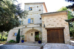 Villa authentique à Saint-Maximin-la-Sainte-Baume avec piscine privée